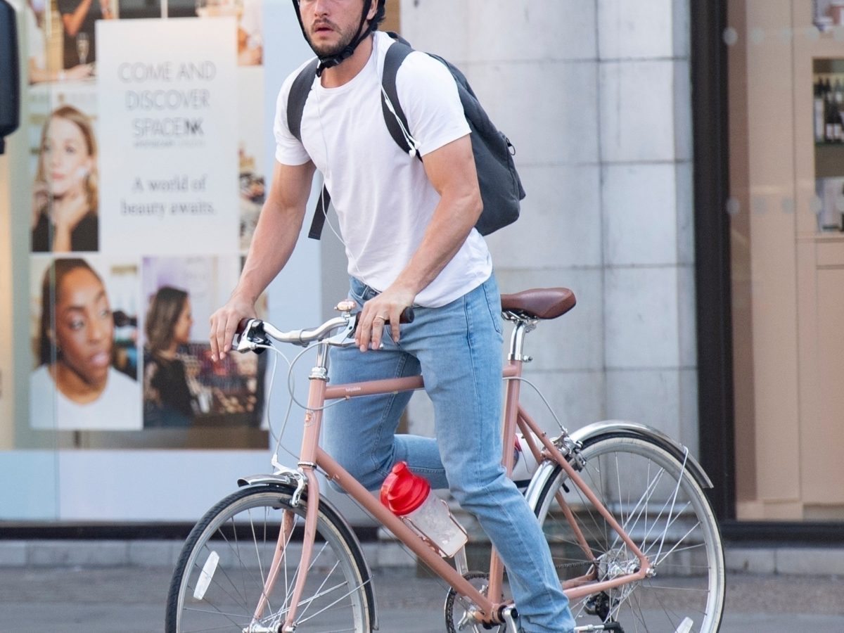 Get the Kit Harington Look: 7 perfect cycling gifts for him